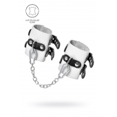 Бело-черные наручники с двумя ремешками и люверсами - Pecado - купить с доставкой в Майкопе