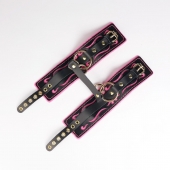 Черные кожаные оковы с розовой строчкой - Crazy Handmade - купить с доставкой в Майкопе