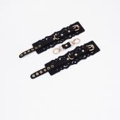 Черные кожаные наручники с узорами и золотистой фурнитурой - Crazy Handmade - купить с доставкой в Майкопе