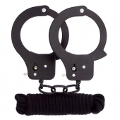 Чёрные наручники из листового металла в комплекте с веревкой BONDX METAL CUFFS LOVE ROPE SET - Dream Toys - купить с доставкой в Майкопе