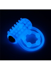 Голубое, светящееся в темноте виброкольцо Lumino Play Vibrating Penis Ring - Lovetoy - в Майкопе купить с доставкой
