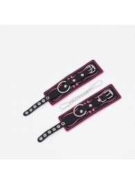 Черно-розовые кожаные наручники с розовой строчкой - Crazy Handmade - купить с доставкой в Майкопе