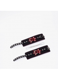 Черные кожаные наручники с красным декором и строчкой - Crazy Handmade - купить с доставкой в Майкопе