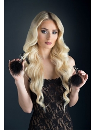 Зажимы для сосков с пухом FEATHERED NIPPLE CLAMPS - Blush Novelties - купить с доставкой в Майкопе