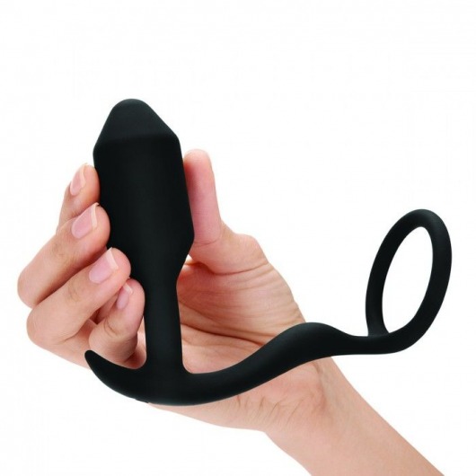 Черное эрекционное кольцо с анальным плагом Snug   Tug - b-Vibe - в Майкопе купить с доставкой