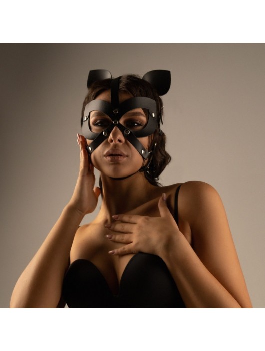 Черная кожаная маска-шлем с маленькими ушками - Crazy Handmade - купить с доставкой в Майкопе